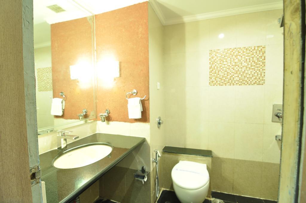 Hotel Venkatesh International Rāipur 객실 사진