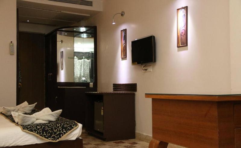 Hotel Venkatesh International Rāipur 외부 사진