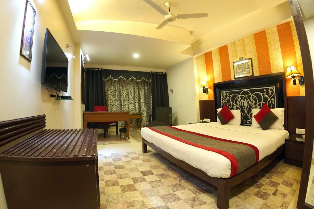 Hotel Venkatesh International Rāipur 외부 사진