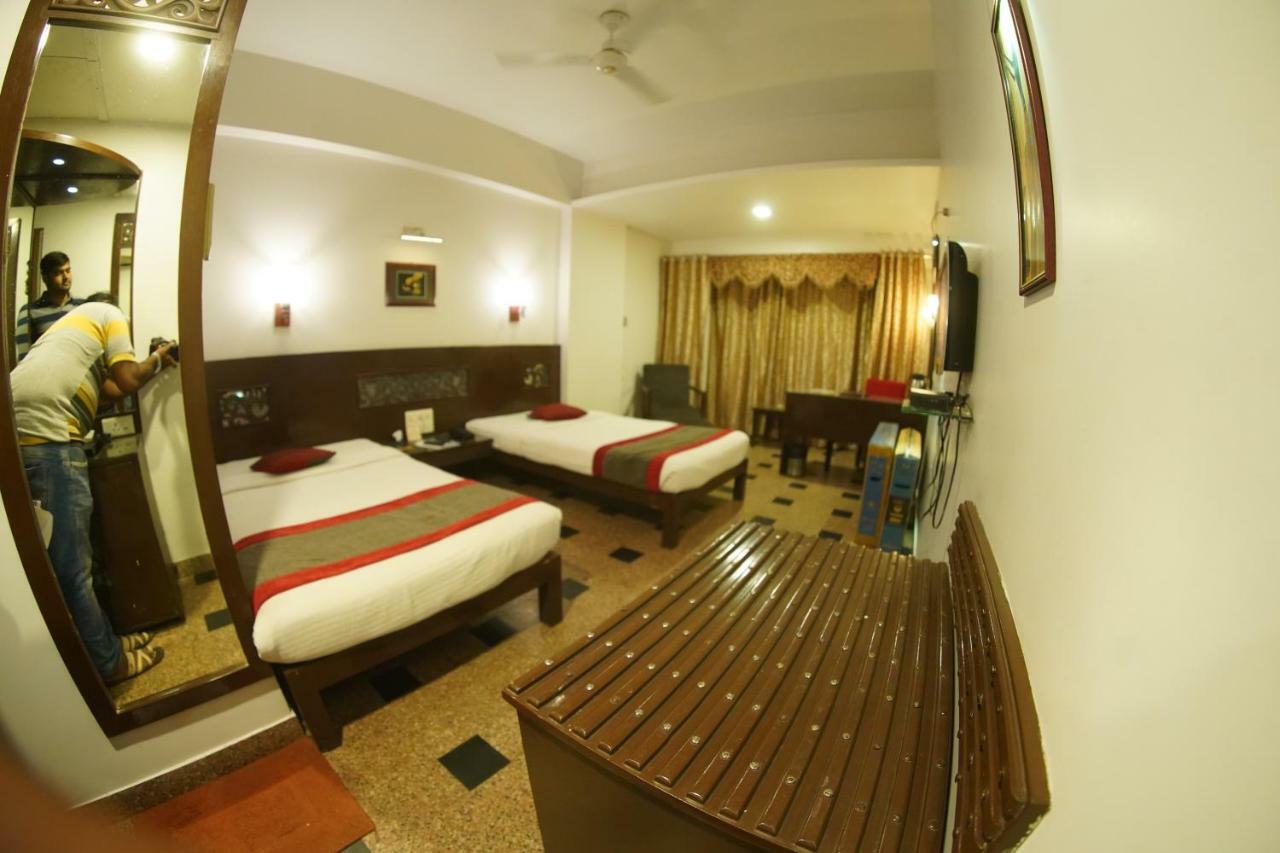 Hotel Venkatesh International Rāipur 외부 사진