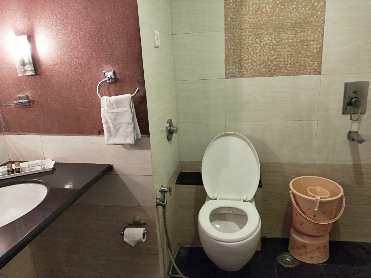 Hotel Venkatesh International Rāipur 외부 사진